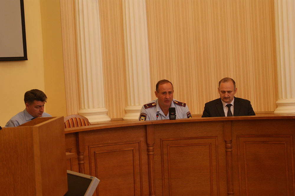 В Пушкинском районе обсудили вопросы межнациональных отношений