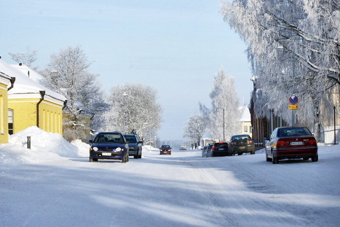 Улицы города зимой